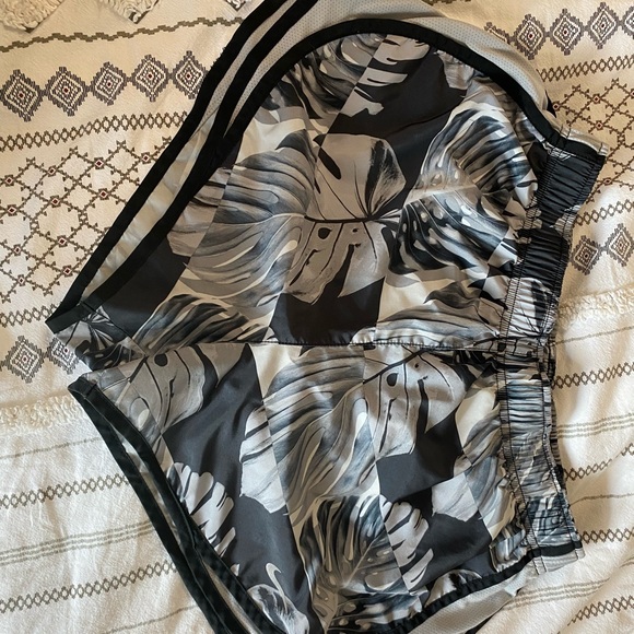 Nike Pants - Nike Tempo Shorts
